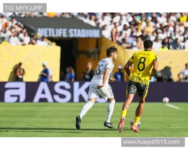 燃情绿茵瞬间全纪录 足球巨星高能对决点燃无限激情