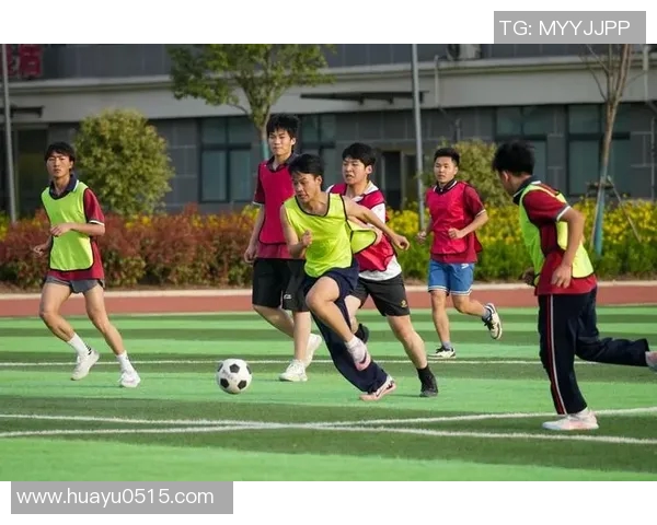 以力力领衔绿茵风暴展现新时代足球激情与拼搏精神