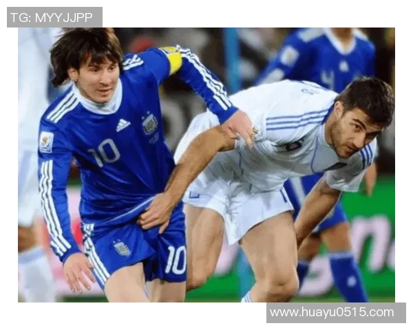 足球场上扎头发的球星有哪些他们的独特发型与比赛表现揭秘